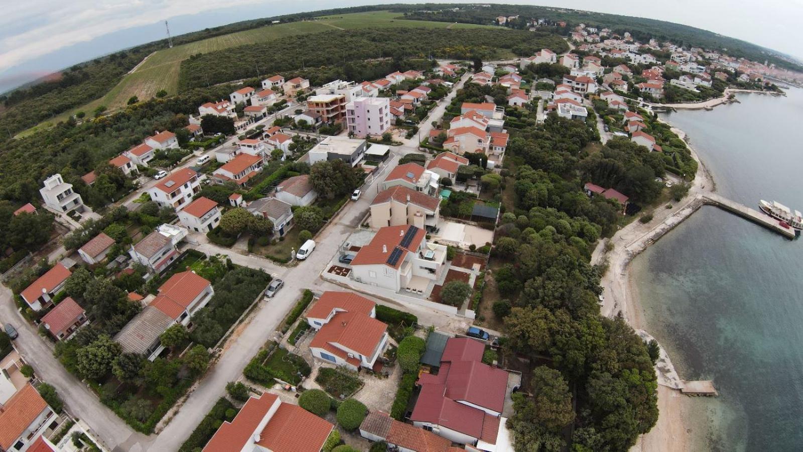Apartment Basic Petrcane Buitenkant foto